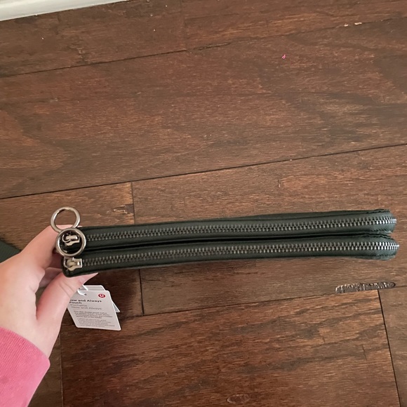 Lululemon🍋Now And Always Pouch - Picture 8 of 11